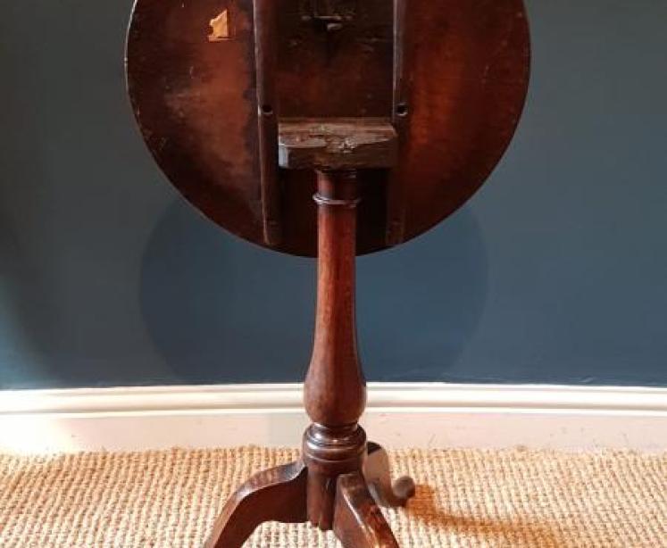 George II Oak Snap Top Occasional Table  - Image 5