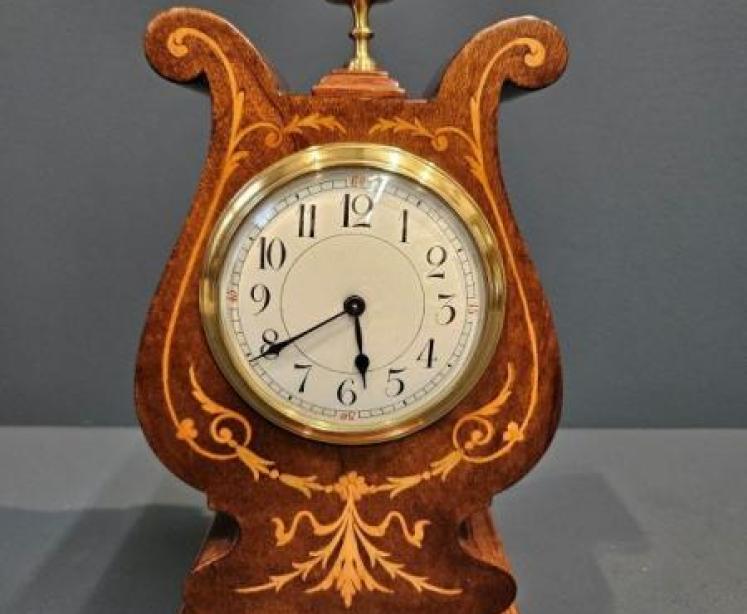 Superb Edwardian Mahogany Inlaid Curled Top Mantel Clock - Image 1