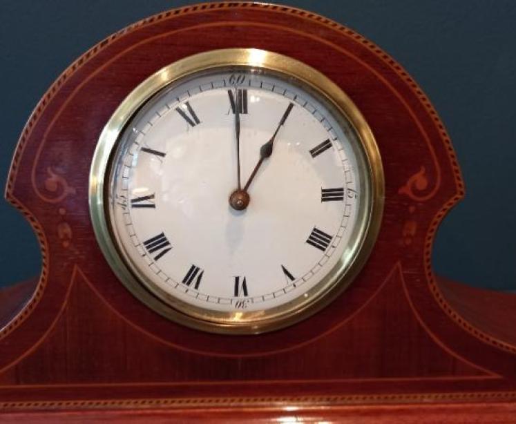 Edwardian Period Inlaid Napoleon Hat Mantel Clock - Image 2