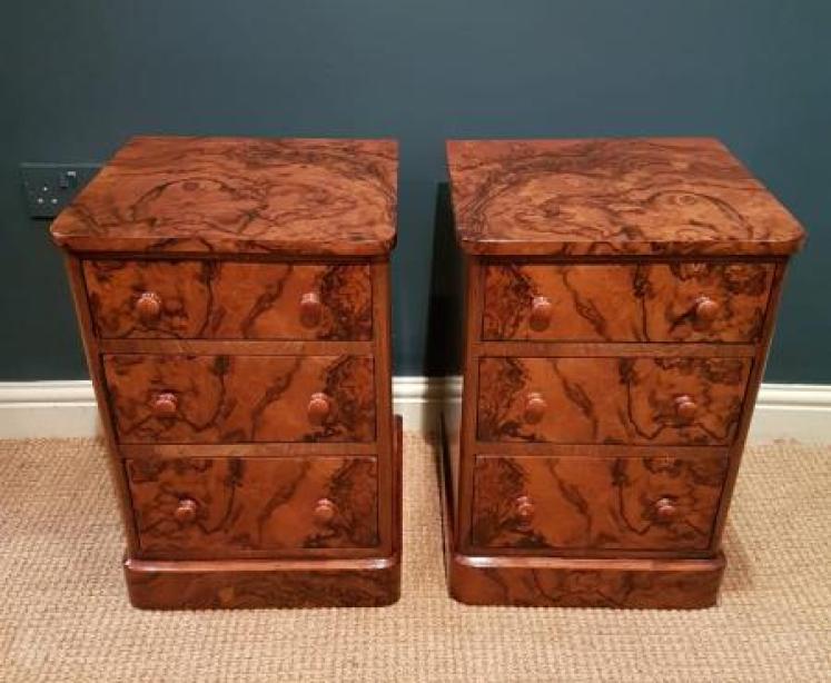 Pair of Book Matched Walnut Bedside Chests - Image 7