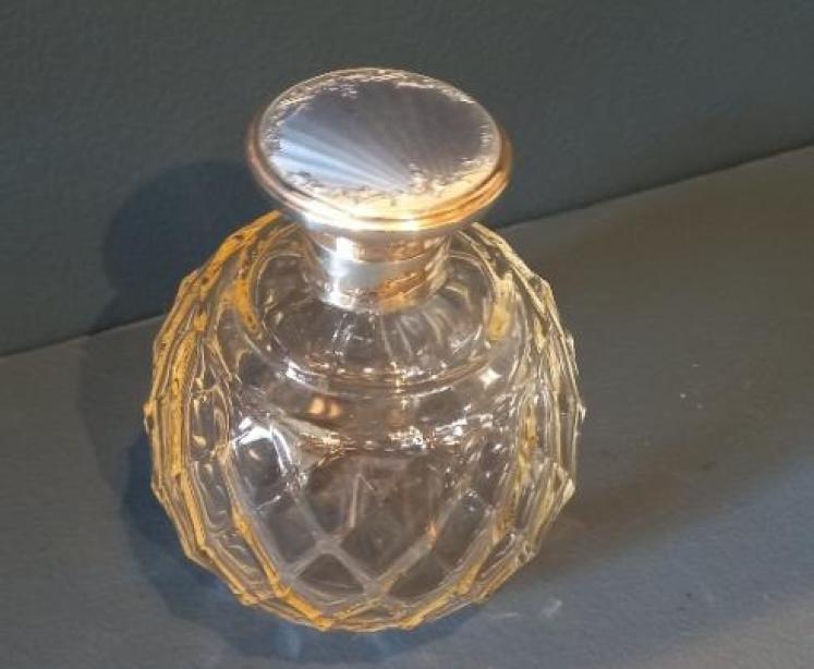 George V Silver & Pale Blue Enamel Scent Bottle - Image 2