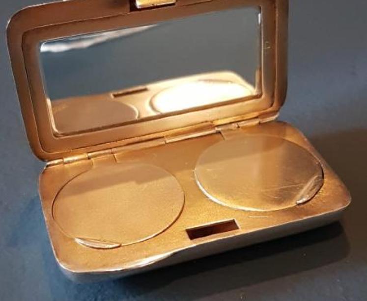 Unusual Two Compartment Silver Pill Box - Image 5