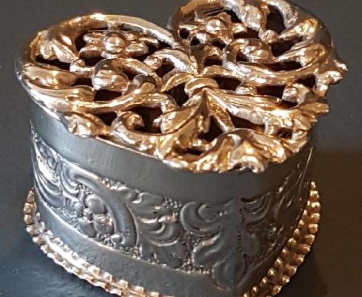 Victorian Silver Heart Shaped Pot Pourri - Image 2