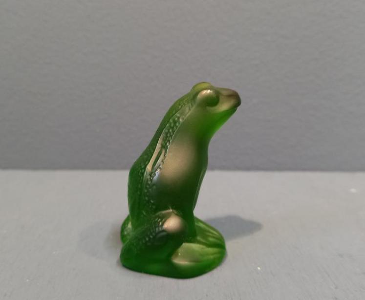 Lalique Dark Green Opalescent Frog - Image 3