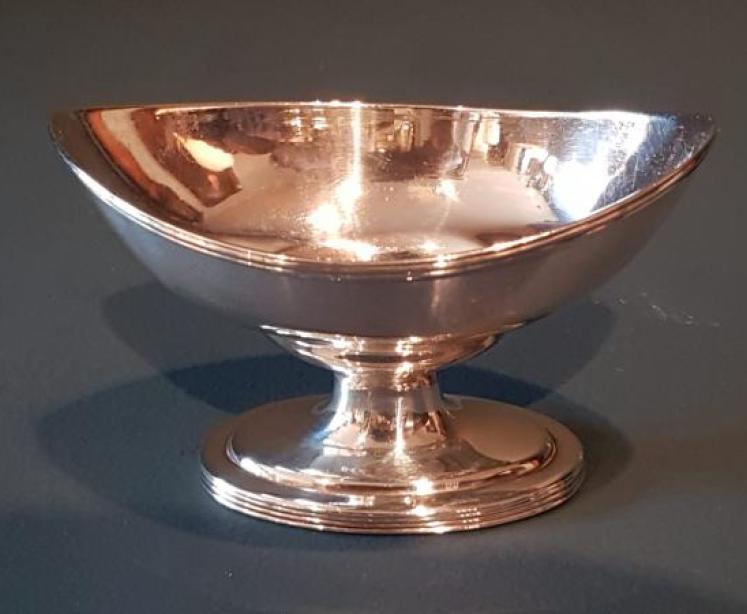 Pair of Fine Quality Georgian Salts by Anne & Peter Bateman - Image 3