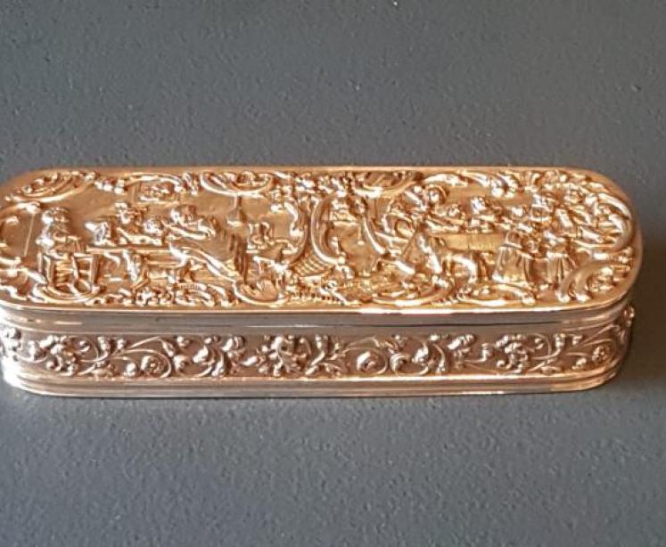 Fine Quality Victorian Silver Table Box  - Image 1