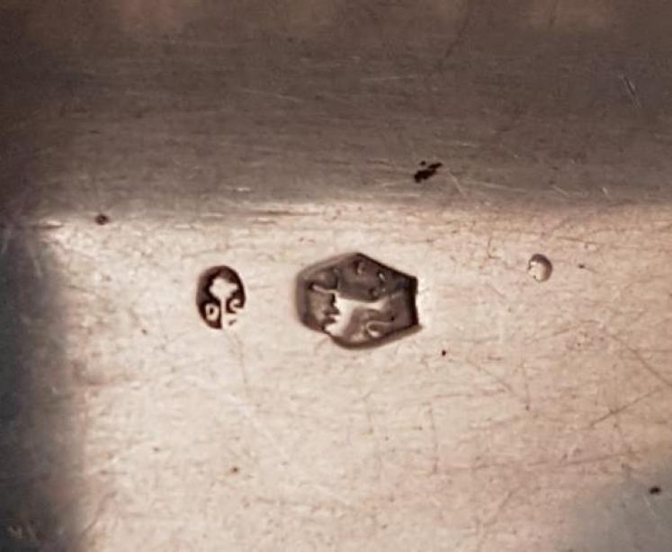 Fine Quality Victorian Silver Table Box  - Image 4