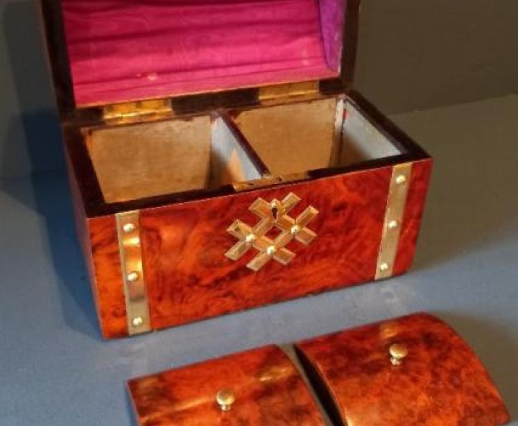 Mid Victorian Burr Walnut Tea Caddy - Image 4