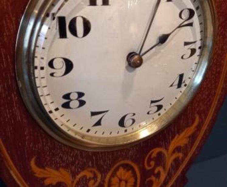 Edwardian Sheraton Inlaid Pear Drop Mantel Clock - Image 3