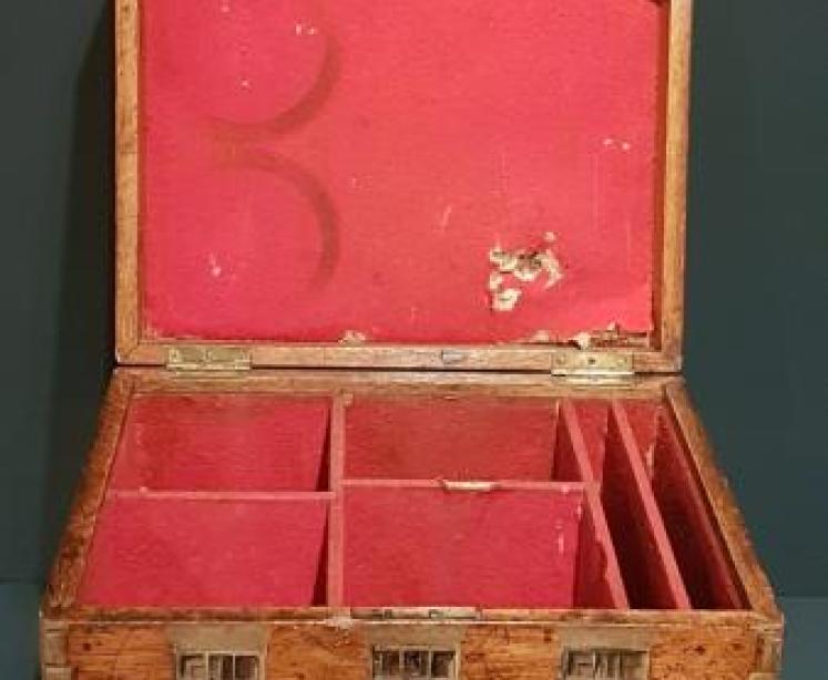 Victorian Oak Country House Box - Image 5