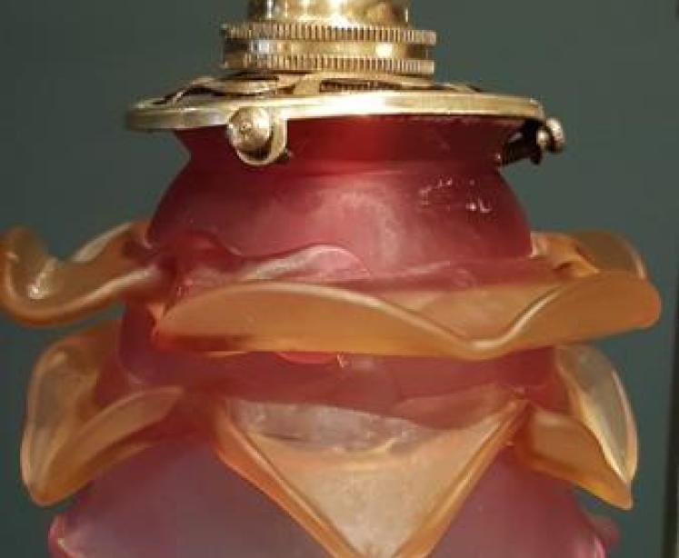 Superb Edwardian Brass Table Lamp and Shade - Image 3