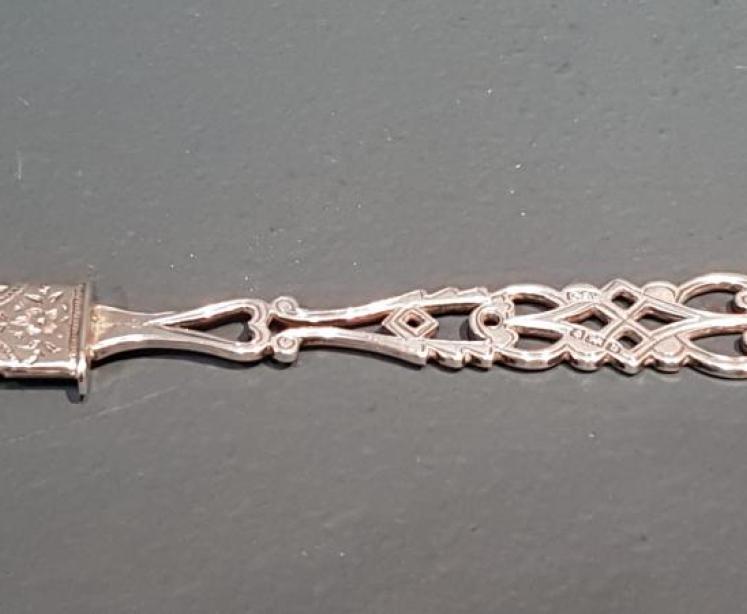 Fine Quality Silver and Mother of Pearl Paper Knife - Image 6