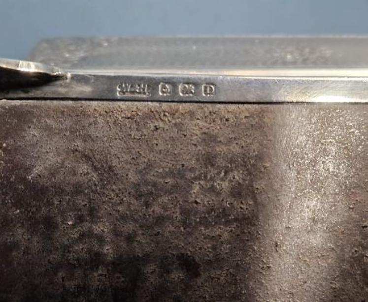 Fine Quality Walker and Hall Silver Jewel Box - Image 5