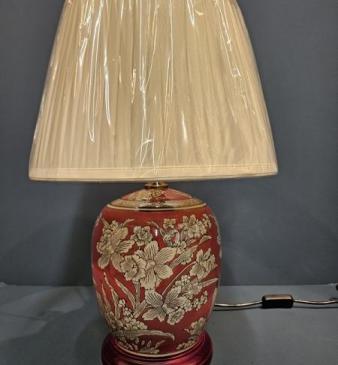 Terracotta Porcelain Jar Lamp with Daffodil Decoration and Shade 