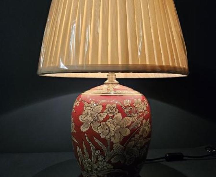 Terracotta Porcelain Jar Lamp with Daffodil Decoration and Shade  - Image 5