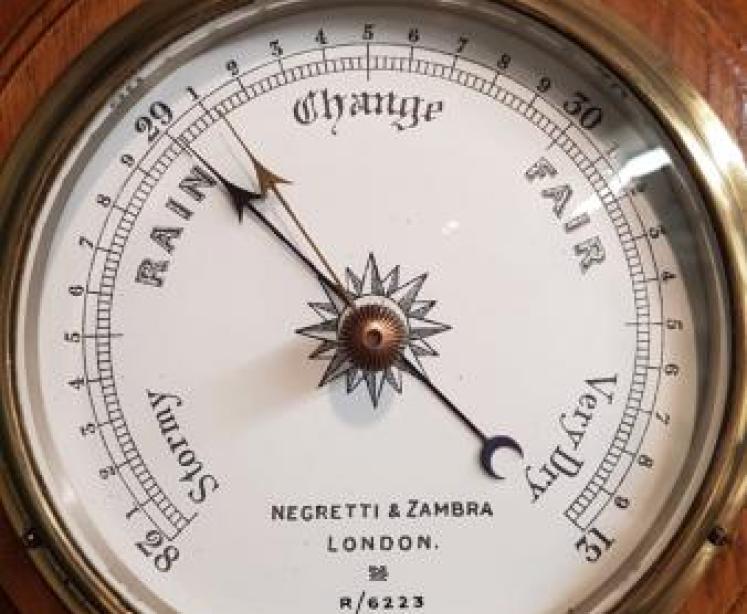 Victorian Golden Oak Cased Negretti and Zambra Barometer - Image 3
