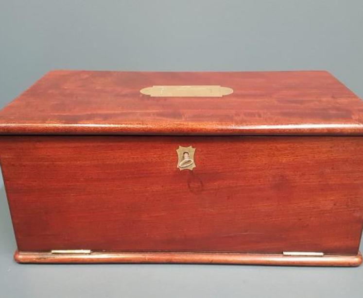 Mid Victorian Mahogany Apothecary Box - Image 2
