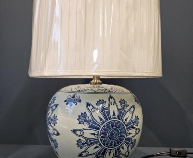 Porcelain Lamp with Oriental Design and Silk Effect Shade - Image 1