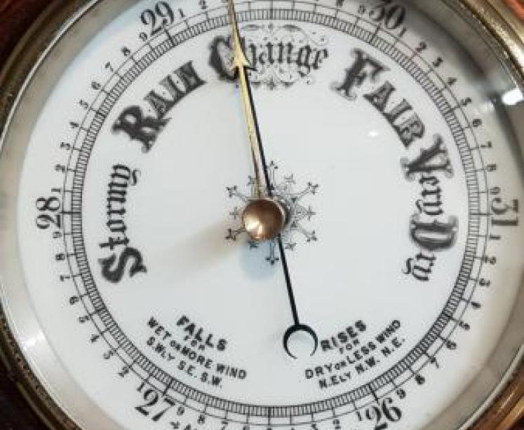 Victorian Oak Ships Barometer - Image 4