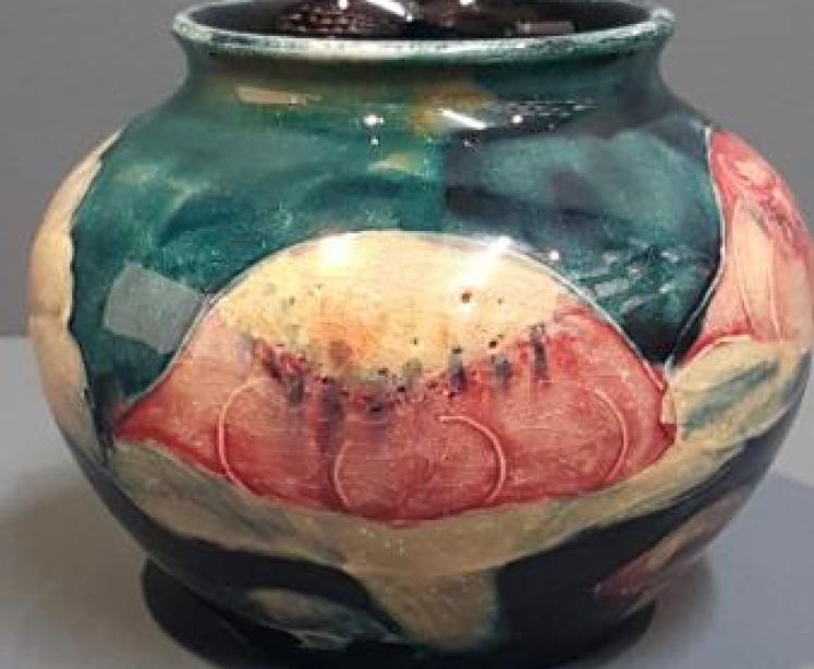 Superb Moorcroft Claremont Vase - Image 3