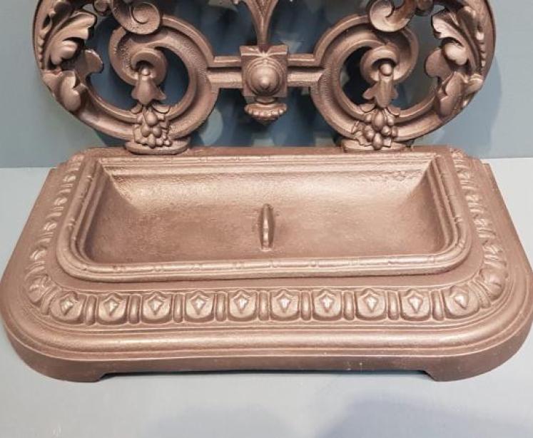 Victorian Cast Iron Stick Stand - Image 5