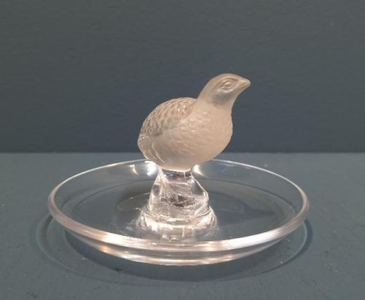 Lalique Opalescent Sitting Grouse Ring Tray - Image 2