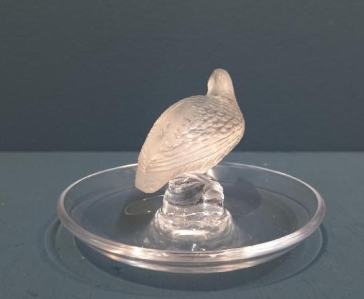 Lalique Opalescent Sitting Grouse Ring Tray - Image 4