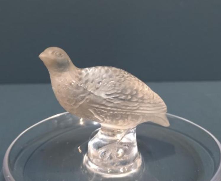 Lalique Opalescent Sitting Grouse Ring Tray - Image 6