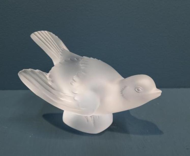 Lalique Opalescent Bird in Flight - Image 2