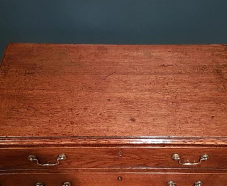 Small George III Oak Chest of Drawers - Image 6