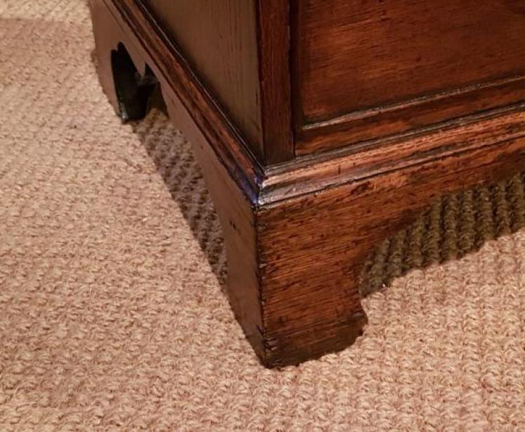 Small George III Oak Chest of Drawers - Image 7
