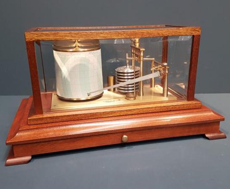 Mahogany Cased Barograph - Image 1