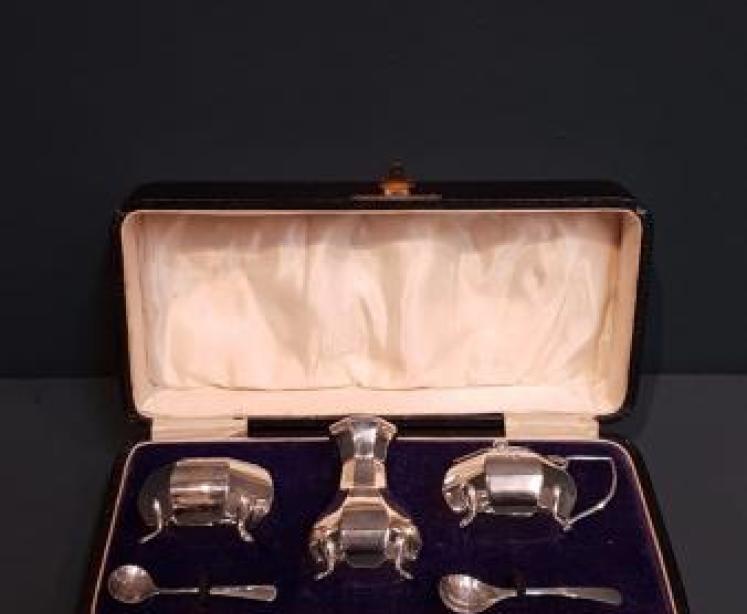 George V Silver Three Piece Cruet - Image 2
