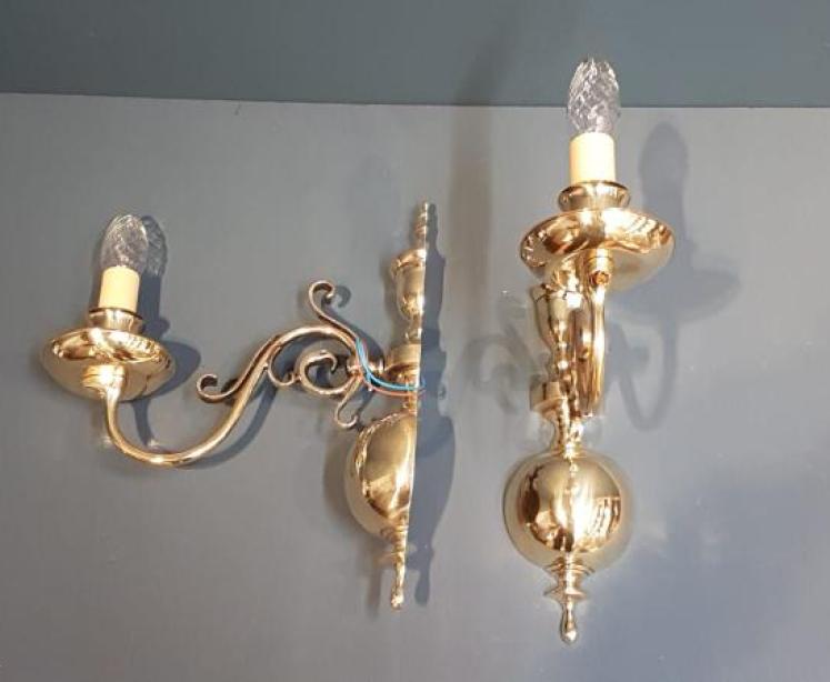 Matching Pair Edwardian Single Arm Wall Lights - Image 2