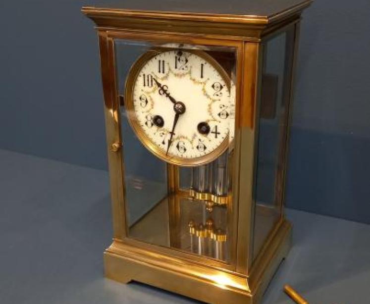 Small Victorian Brass 'Four Glass' Mantel Clock - Image 7