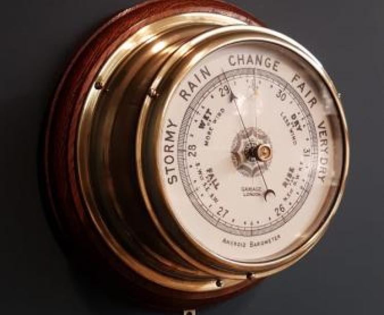 Victorian Brass Ships Bulkhead Barometer - Image 4