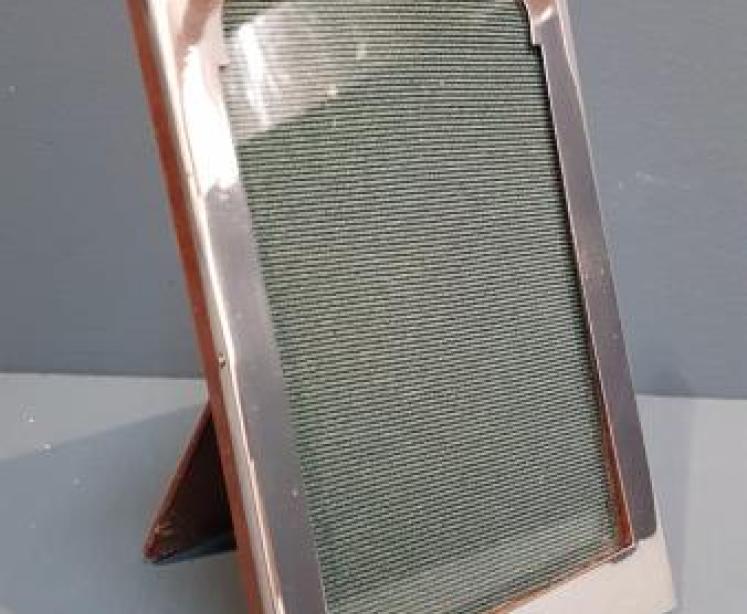 Matching Pair of Sampson Morden Silver Photo Frames - Image 5