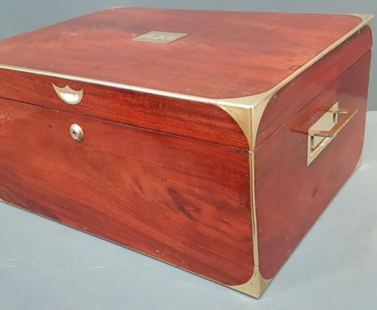 Early Victorian Brass Bound Mahogany Deeds Box - Image 4