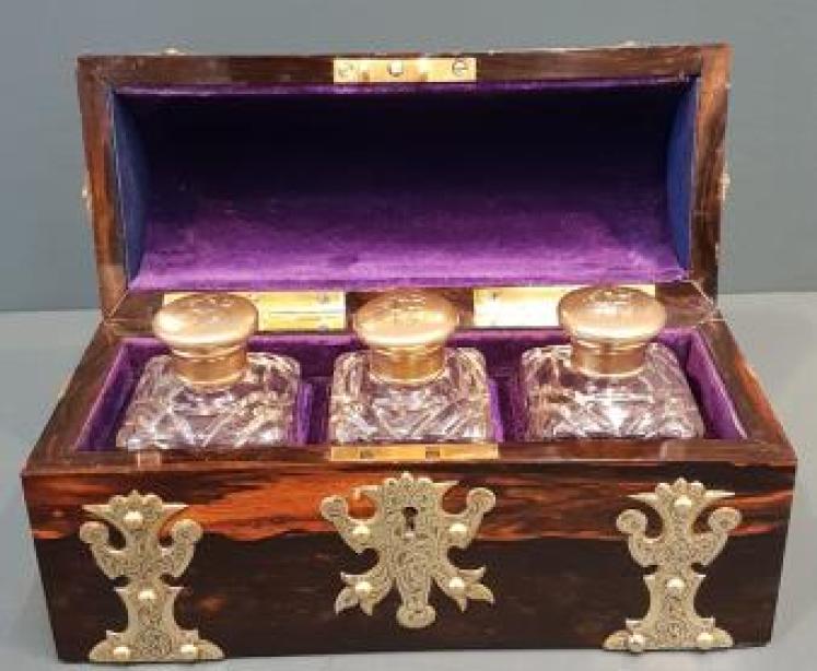 Superb Early Victorian Coromandel Scent Bottle Box - Image 5
