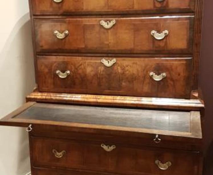 Superb George II Walnut Chest on Chest - Image 2