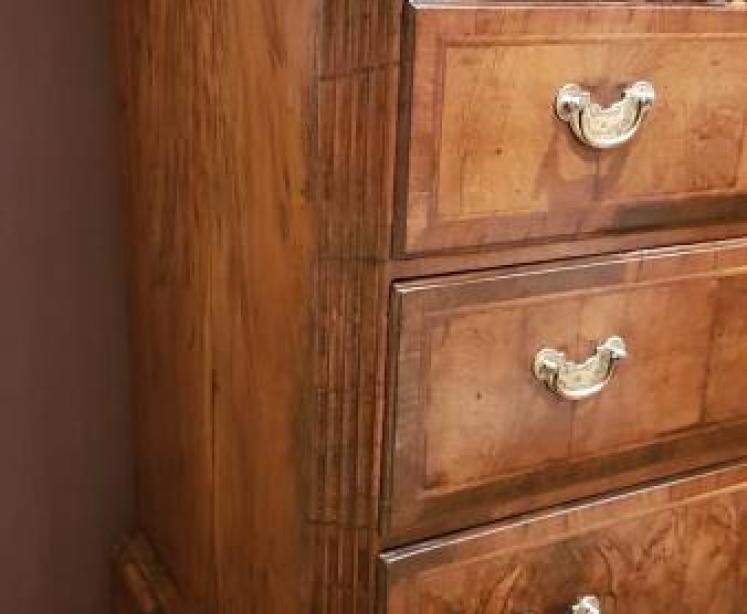 Superb George II Walnut Chest on Chest - Image 3
