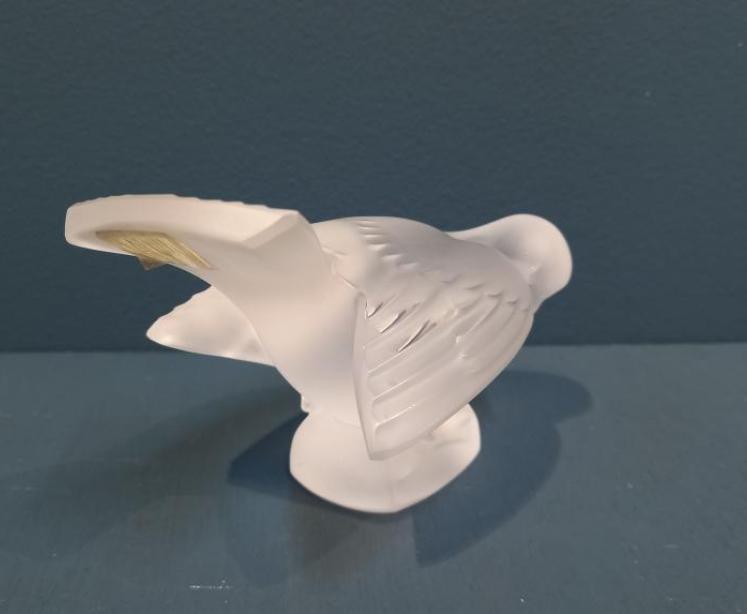 Lalique Opalescent Preening Bird - Image 2