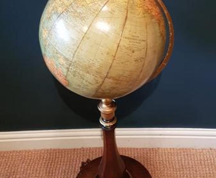 Impressive Floor Standing Terrestrial Globe - Image 5