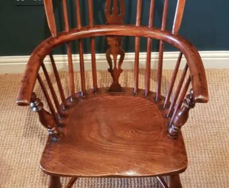 Early Victorian Yew Wood Windsor Chair - Image 3