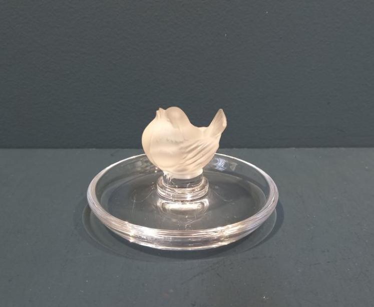 Lalique Opalescent Bird Ring Tray - Image 1
