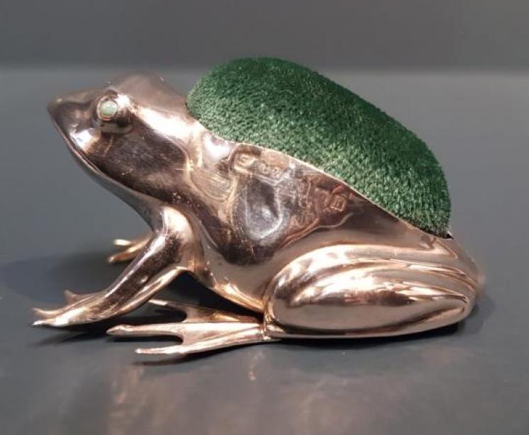 Edwardian Silver Frog Pin Cushion - Image 1