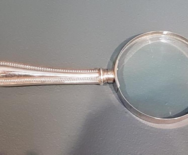 Silver Handle Magnifying Glass - Image 2