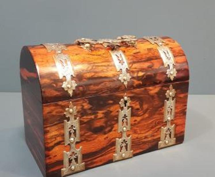 Outstanding Quality Early Victorian Coromandel Tea Caddy - Image 1