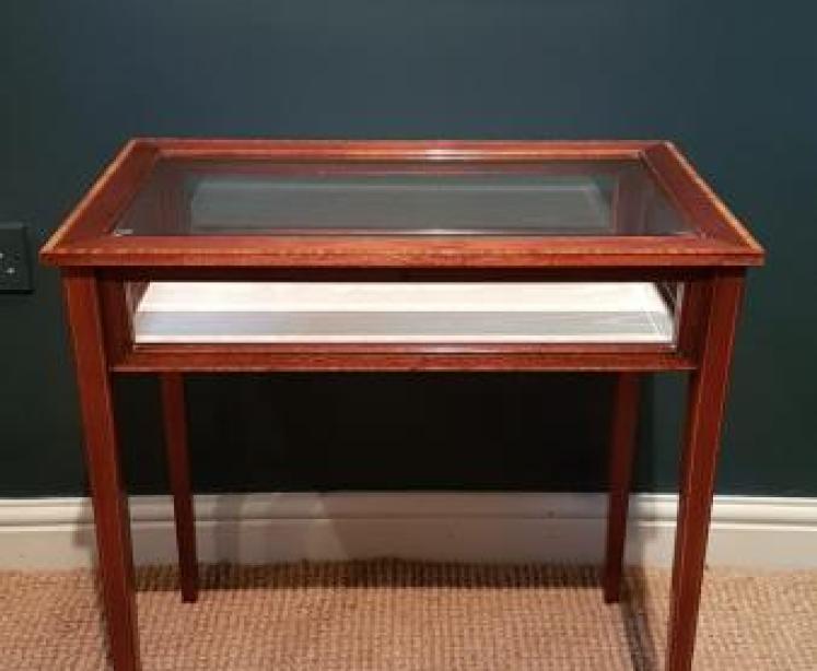 Top Quality Edwardian Mahogany Bijouterie Table - Image 1