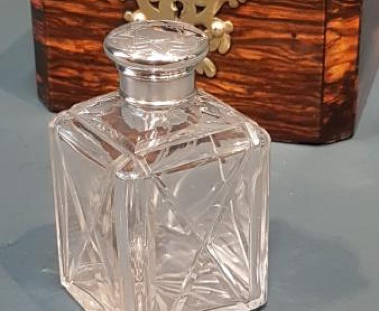 Victorian Coromandel Scent Box with Silver Top Bottles - Image 4